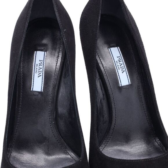 Prada High-Heel Pumps in Black Suede - Picture 5 of 12